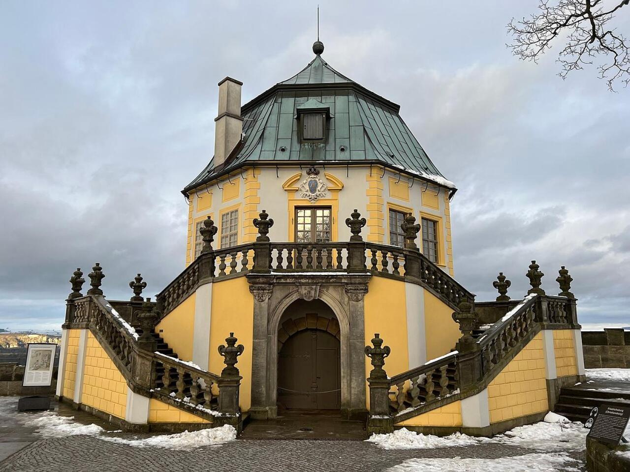 Pod Chlumem - Utulny Byt V Blizkosti Centra Дечин Екстер'єр фото